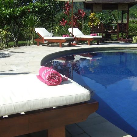 Guesthouse Rumah Senang Kalibaru Exterior foto