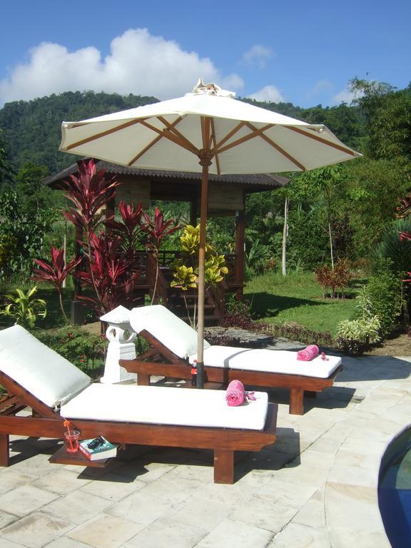 Guesthouse Rumah Senang Kalibaru Exterior foto